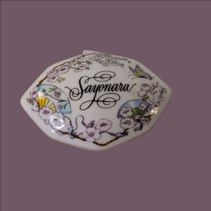 Music Box Mini That Plays "Sayonara" Means Good Bye.